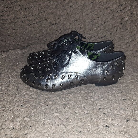 ABBEY DAWN-Skull Shoes-Silver Lace-Up-Avril Lavigne-Sz 38-NEW/NO BOX - Picture 2 of 8